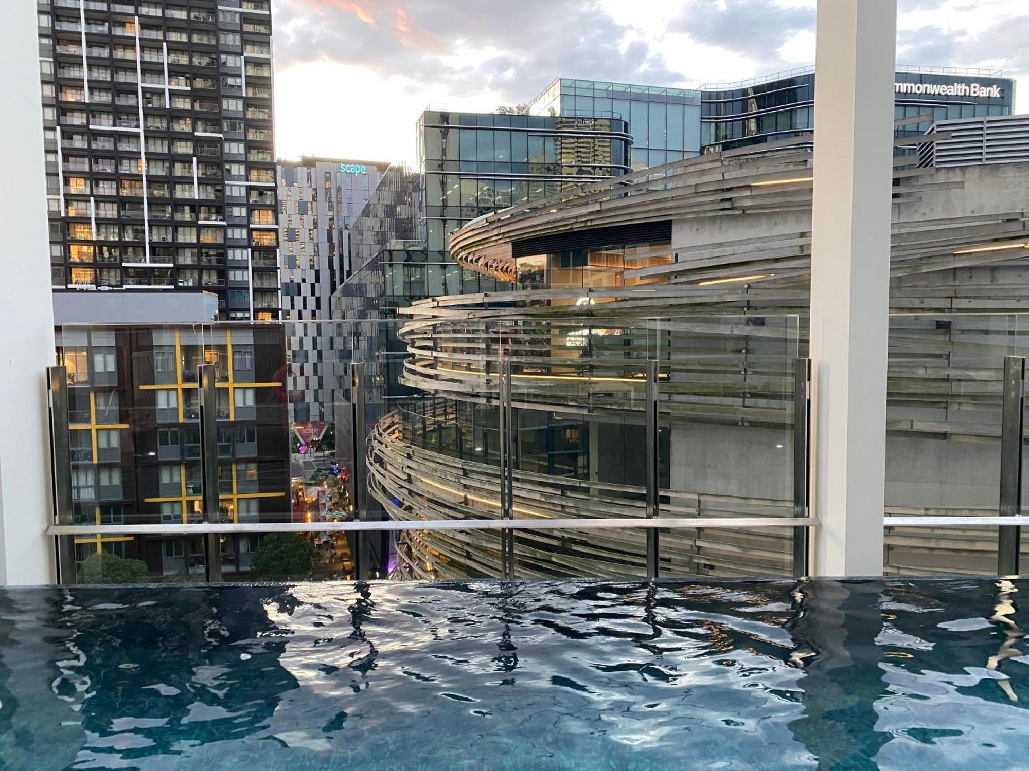 Darling Harbour 2b Icc Vivid Cbd Family With Pool